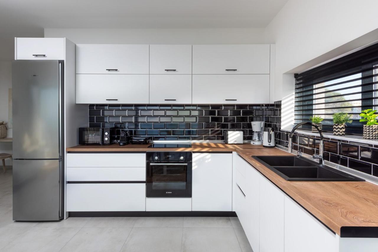 איקסיה Aquarama Pool Apartments מראה חיצוני תמונה